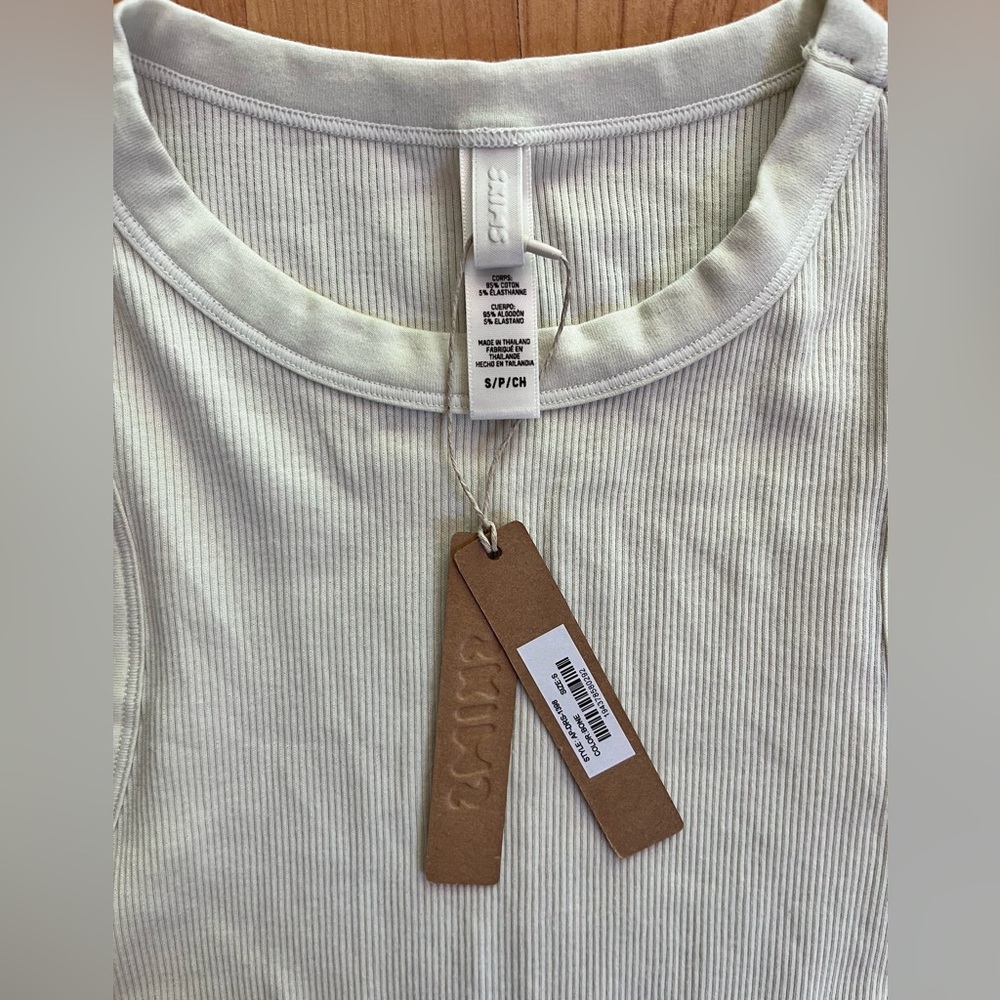 NWT SKIMS Ribbed Mini Dress Size S - Picture 3 of 5